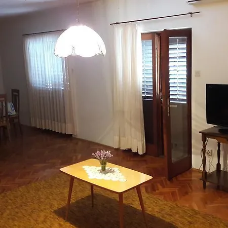 Апартаменты Dragan Стари Град