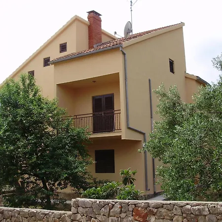 Apartment Dragan *